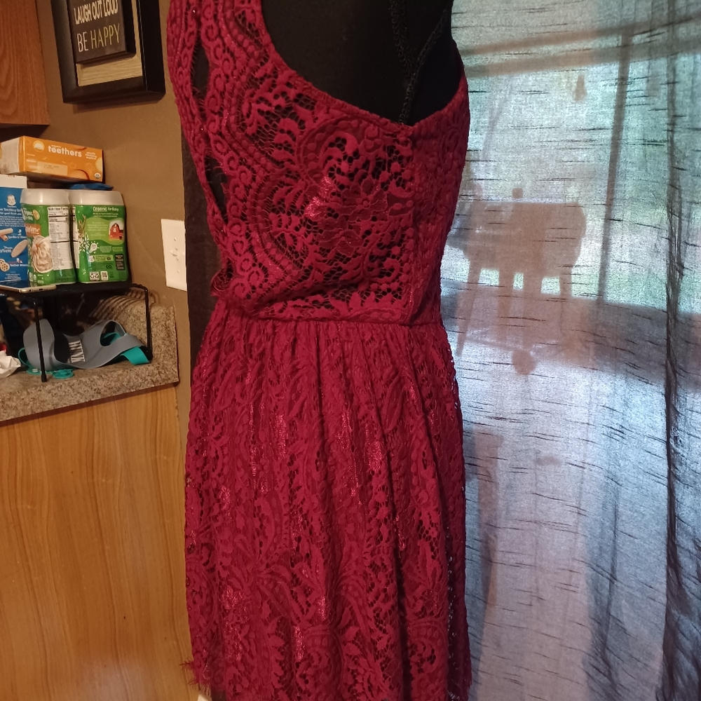 Dress - Picture 7 of 7